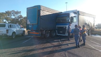 Alcohol Truck Jackknife Causes R21 Traffic Delays
