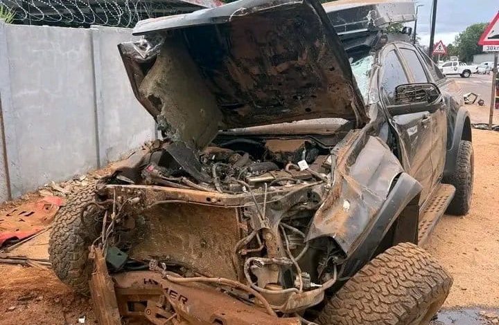 Kharishma in Polokwane crash Friday, one dies, singer hurt