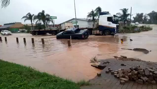 Limpopo s MEC Basikopo Makamu warns five districts of Orange Level 6 storms from November 16 to 18 2025