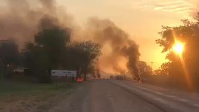 Phalabora road chaos as protesters block R40-R71 with burning tyres before midday