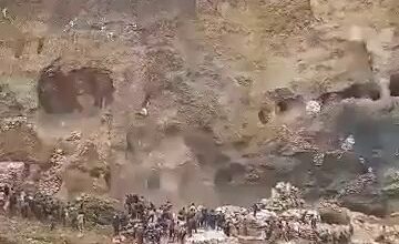 Thirty-two illegal miners die at Kalando mine bridge in Mulondo on Saturday November 17