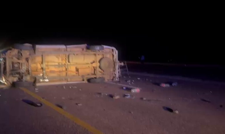 Bakkie overturns on busy N1 near Mookgophong, blocking two southbound lanes
