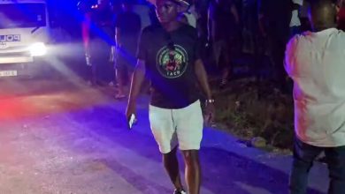 Night-time raid: eMbali residents, with police help, oust illegal foreigners.
