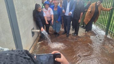Limpopo premier leads Hinwa Mati Friday to improve water services in Avon Marobjane