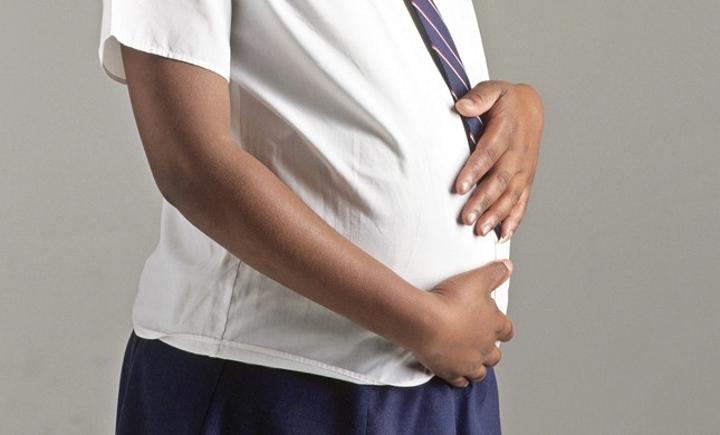 16-year-old girl pregnant after relationship with 22-year-old man sparks statutory rape probe and manhunt