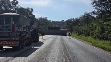 Capsized truck blocks the N1 near Clouds End, disrupting Limpopo traffic as recovery crews rush to clear the road