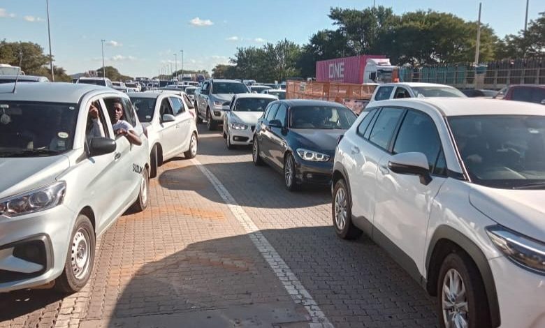 Easter traffic chaos as heavy morning queues hit the N1 between Gauteng and Limpopo