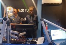 Top SAPS officer goes live on local radio to spill safety tips and policing secrets
