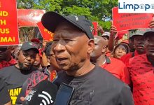 Trump allegedly urged Ramaphosa to arrest Malema, says Limpopo Chronicle.